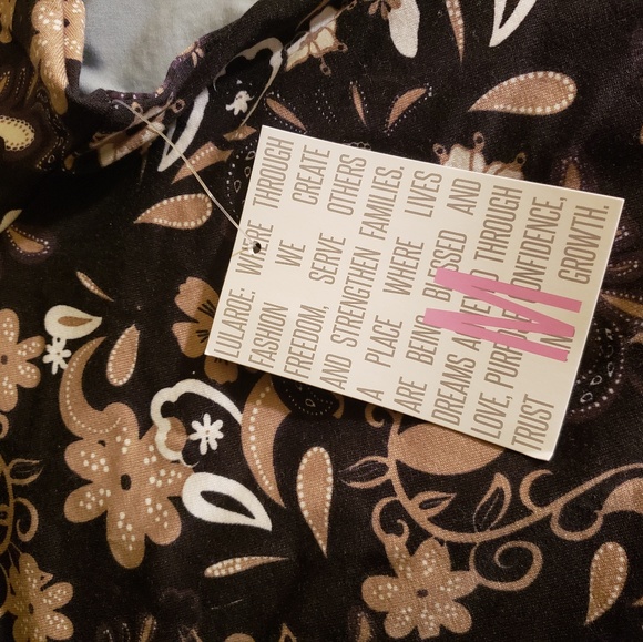 Lularoe Perfect T - Picture 4 of 4